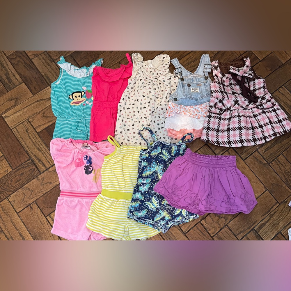 Lot of 9 pieces